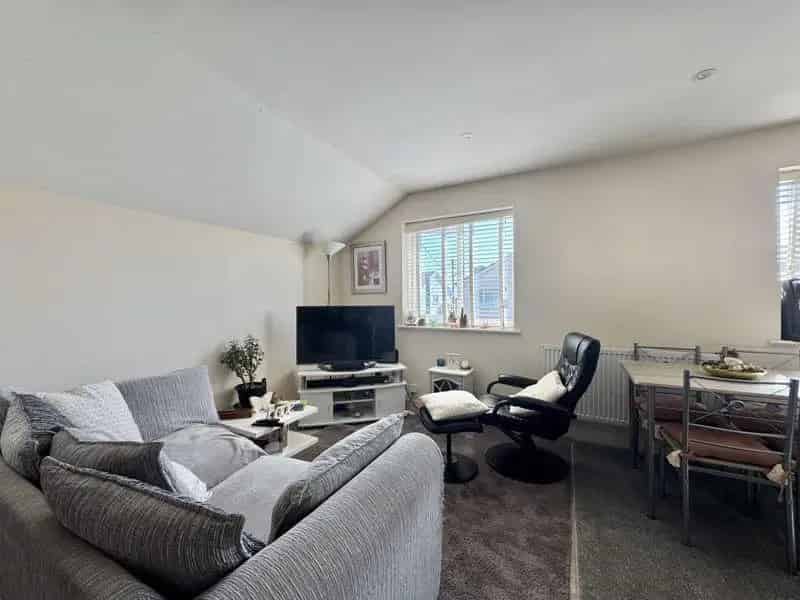 1 Bedroom Apartment for Sale
