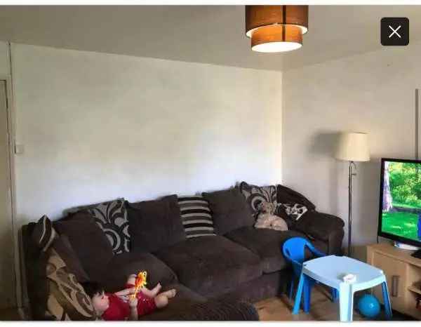 Flat For Rent in Bridgwater, England