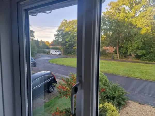 Large 3 Bedroom House with Garage and Garden