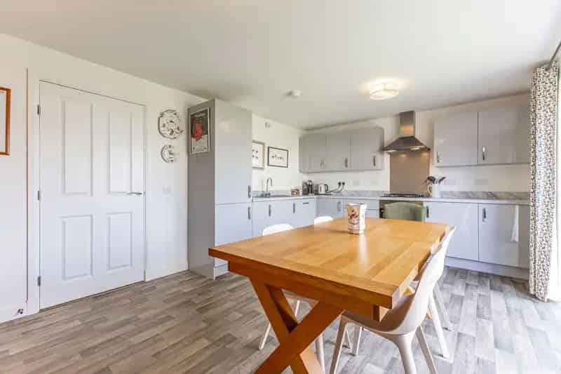 4 Bedroom Detached House in Perth's Barratt Huntingtower
