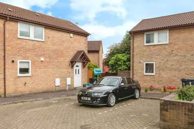 2 Bed Detached House Whitehall Bristol