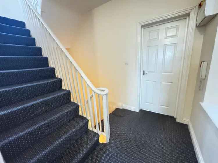 3 Bedroom Maisonette Flat to Rent Stapleton Road