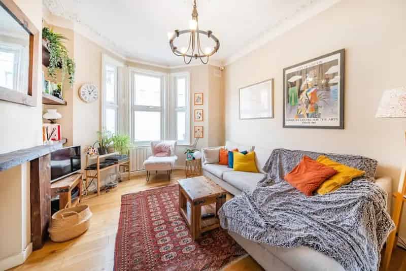 Victorian Conversion Flat Two Double Bedrooms Patio Garden Stockwell Vauxhall