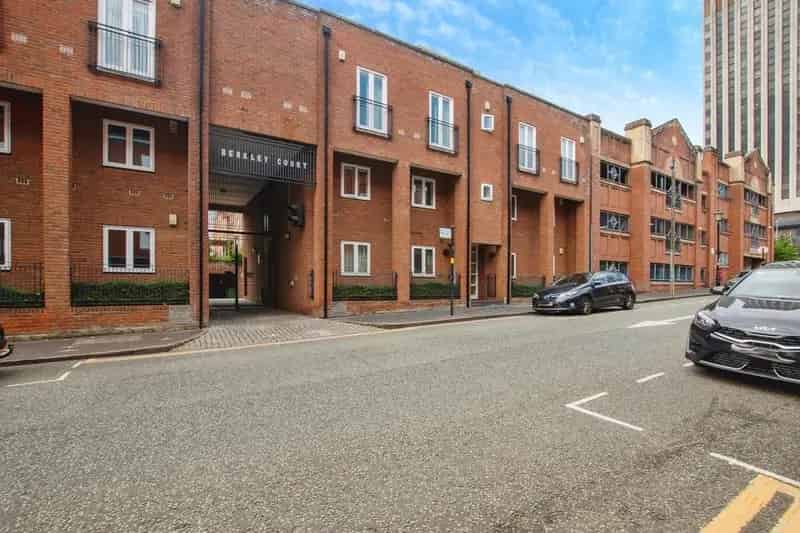 2 Bedroom Apartment for Sale