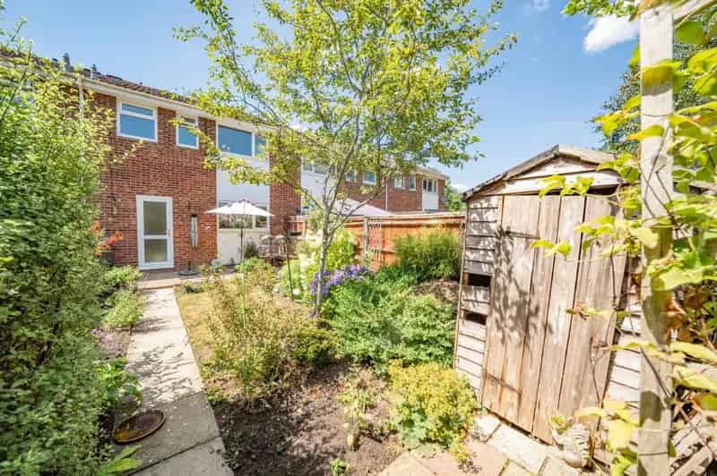 3 Bed House for Sale in Oakley
