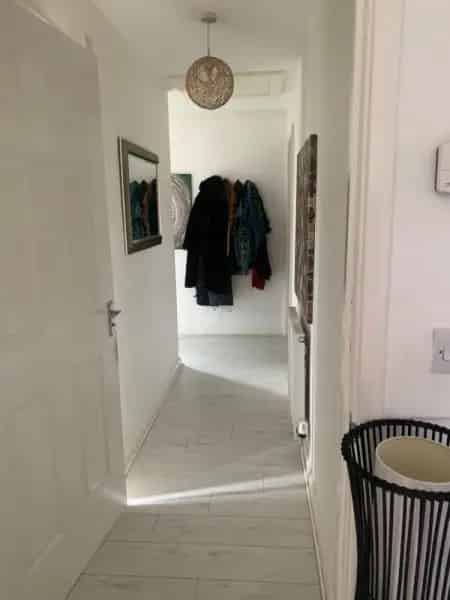 Spacious Modern First Floor Apartment with Private Garden and Driveway
