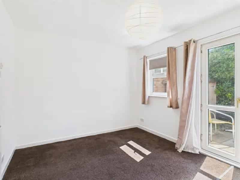 2 bedroom House
 For Sale
