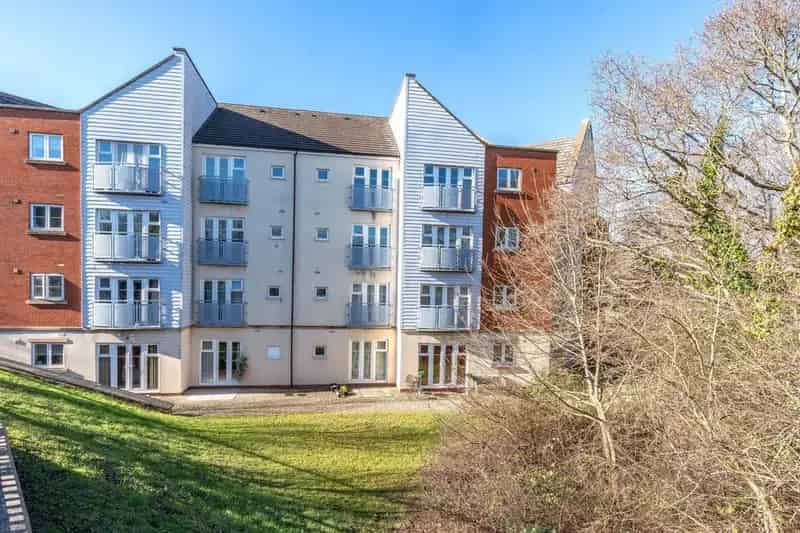 2 Bedroom Apartment for Sale