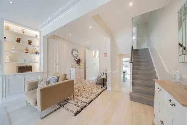 Family Home for Sale in Stadium Street London SW10