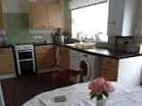 2 Bed Terrace House Near M27M3 - Garden - Pets Allowed