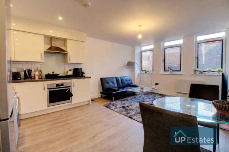 1 Bedroom Apartment House to Rent - Gated Parking - City Centre