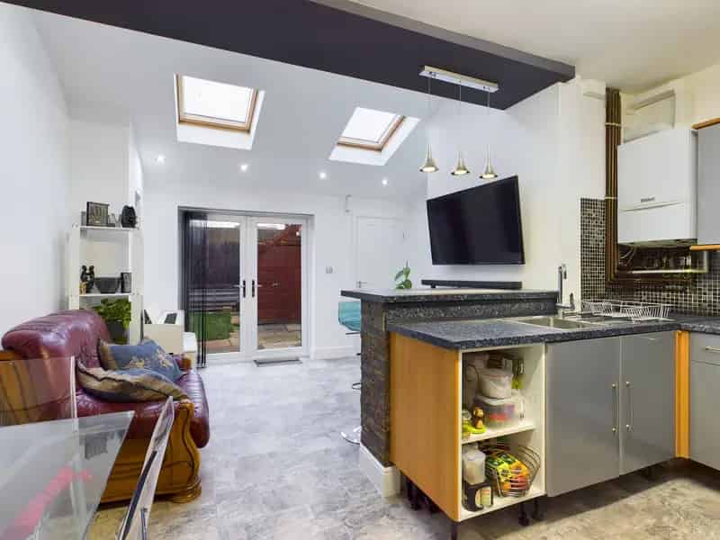 3 Bedroom Town House House to Rent