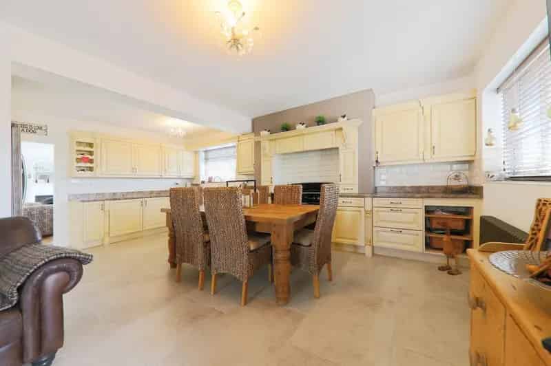 4 Bedroom Equestrian Home with Stables and 3.34 Acres