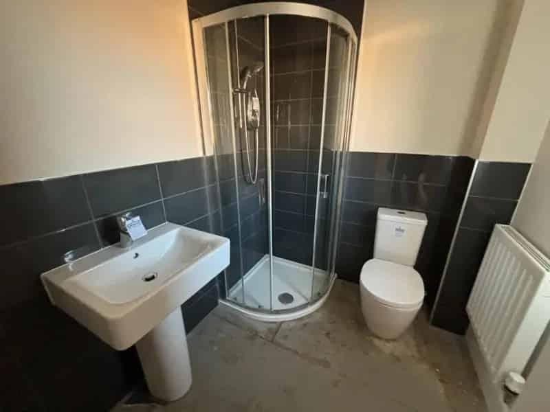 3 bed house for sale