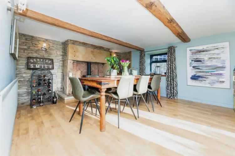 Charming 3-Bed Detached Cottage with Large Garden and Outbuilding