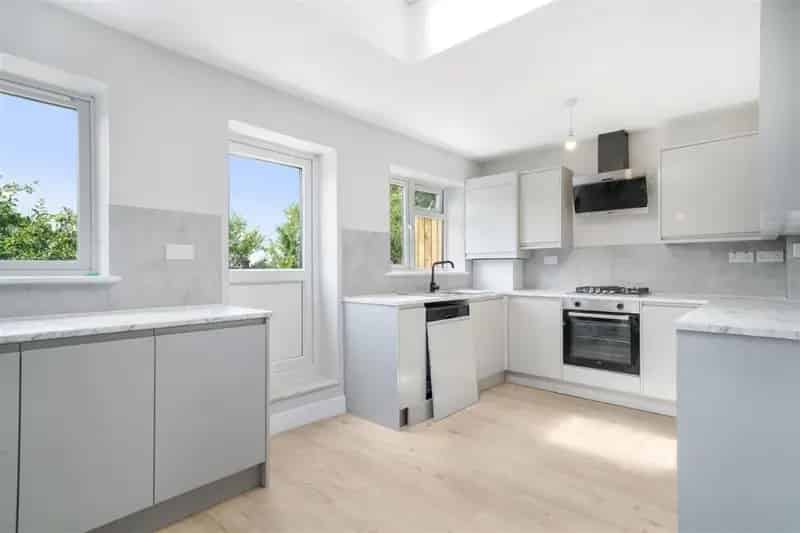 5 Bedroom House for Sale Barn Hill Estate