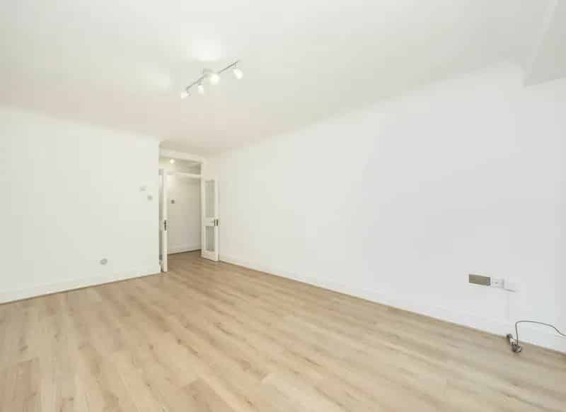 Flat For Sale , Gateshead, England