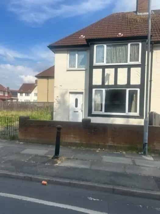 3 bed house in Hillside
