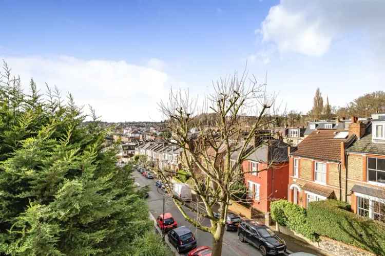 Charming Duplex Apartment near Alexandra Palace  Zero Deposit Available
