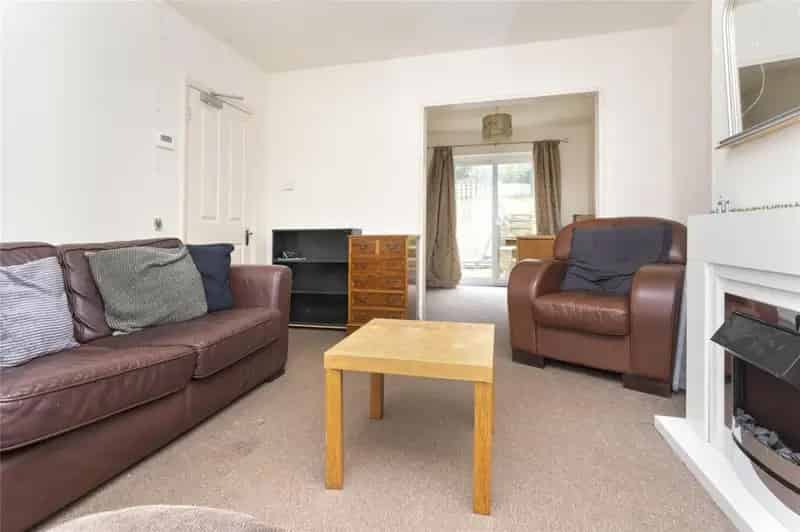 4 Bedroom Semi Detached House Furnished Students Welcome