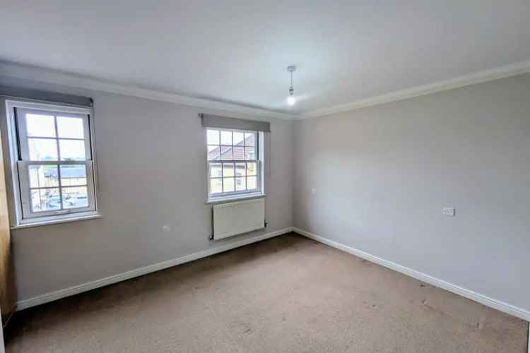 Two Bedroom House Near Chippenham Town Centre