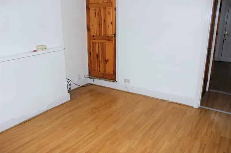 2 Bedroom End of Terrace House to Rent