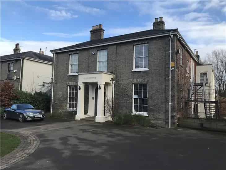 First Floor Office with Parking in Norwich