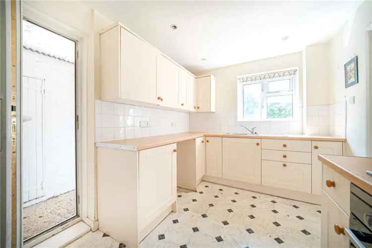 House For Sale in Winchester, England