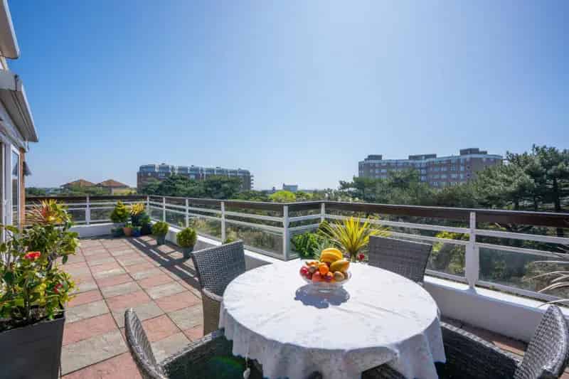 3 Bedroom Penthouse for Sale Near Overcliff