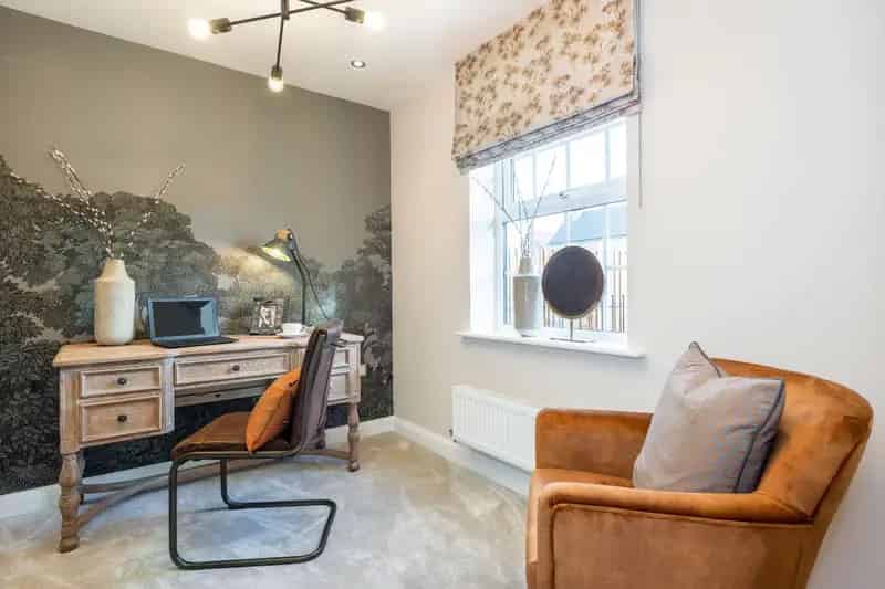 5 bed house for sale