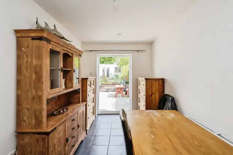 3 Bedroom Semi-Detached House For Sale in Pantyffordd