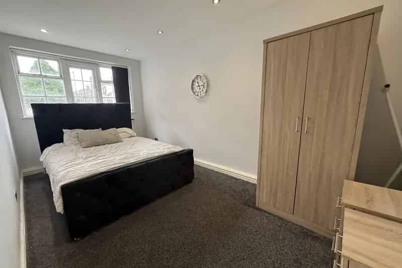 Spacious Modern Apartment in Wakefield City Centre