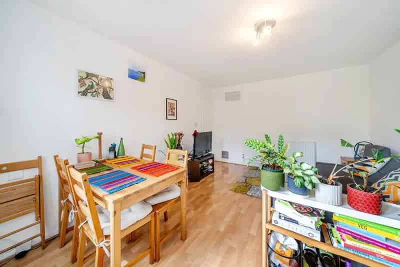 One Bedroom Apartment Near Stockwell Brixton Clapham