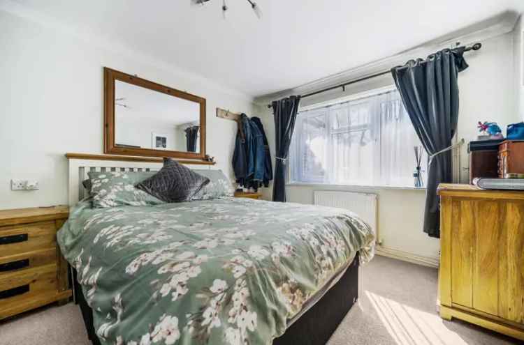 4 Bedroom Detached Bungalow For Sale