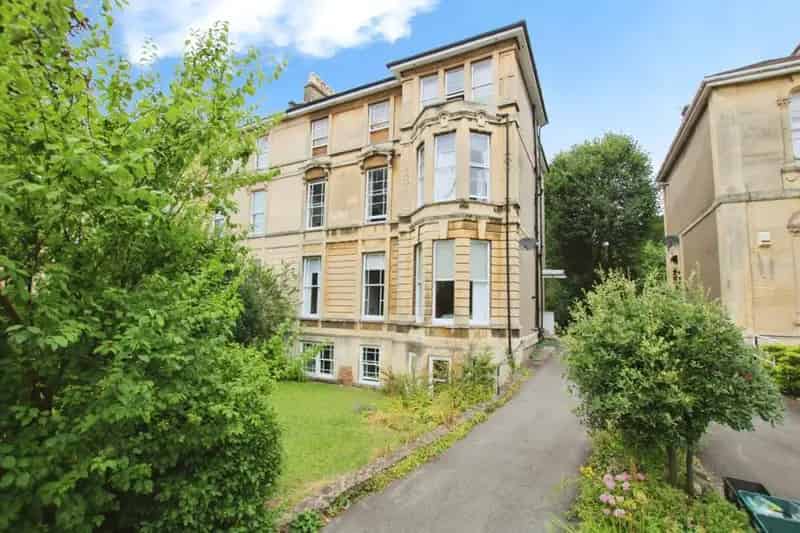 3 Bedroom Flat to Rent Clifton 2 Sharers