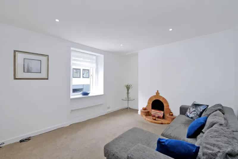 City Centre 1-Bed Flat with Charming Features