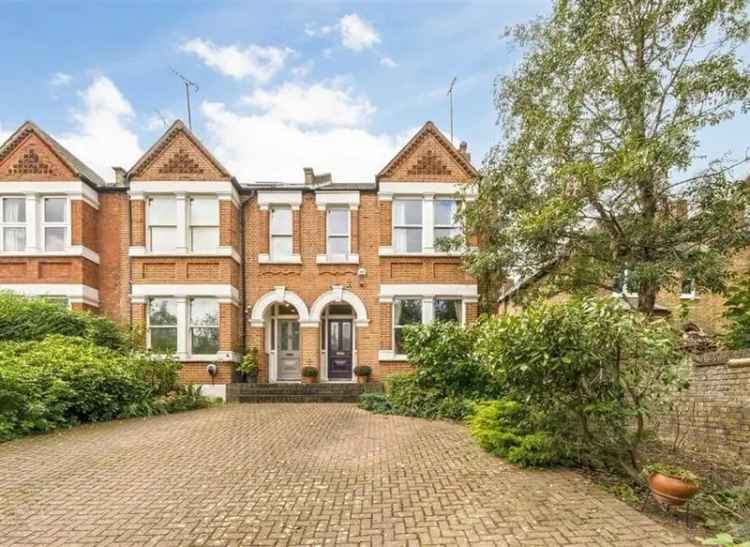 Retirement property For Sale in London, England