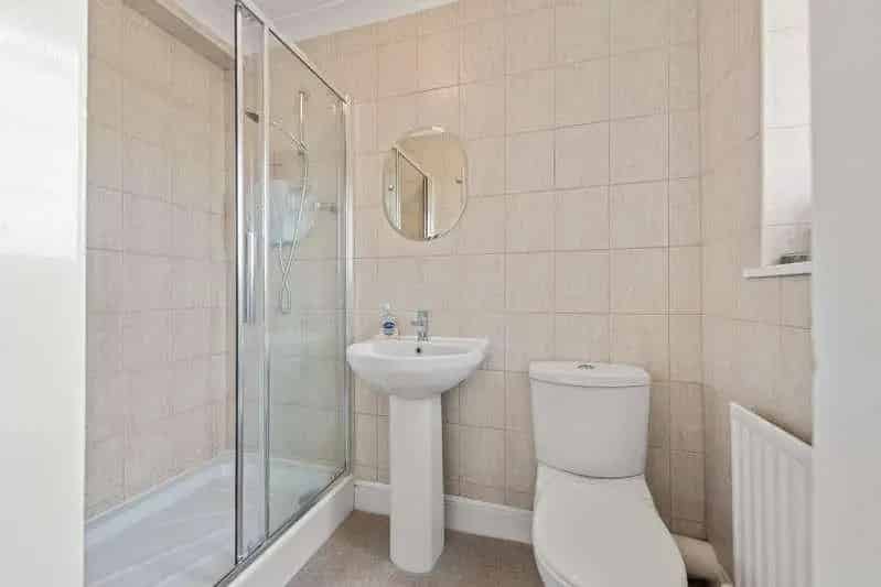 4 Bed Detached House For Sale