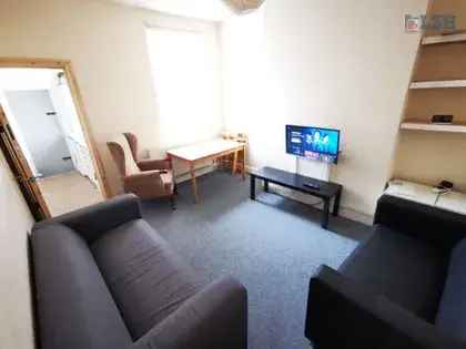 4 Double Bedroom House Near Universities All Bills Included