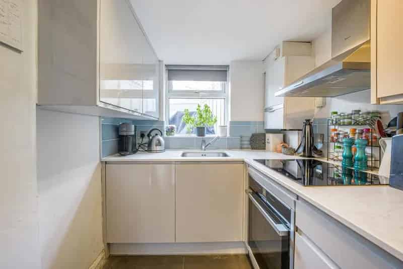 Spacious Period Property Near Balham Tube