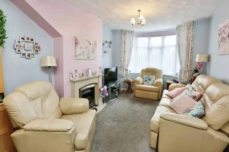 Four Bedroom Mid-Terraced House for Sale