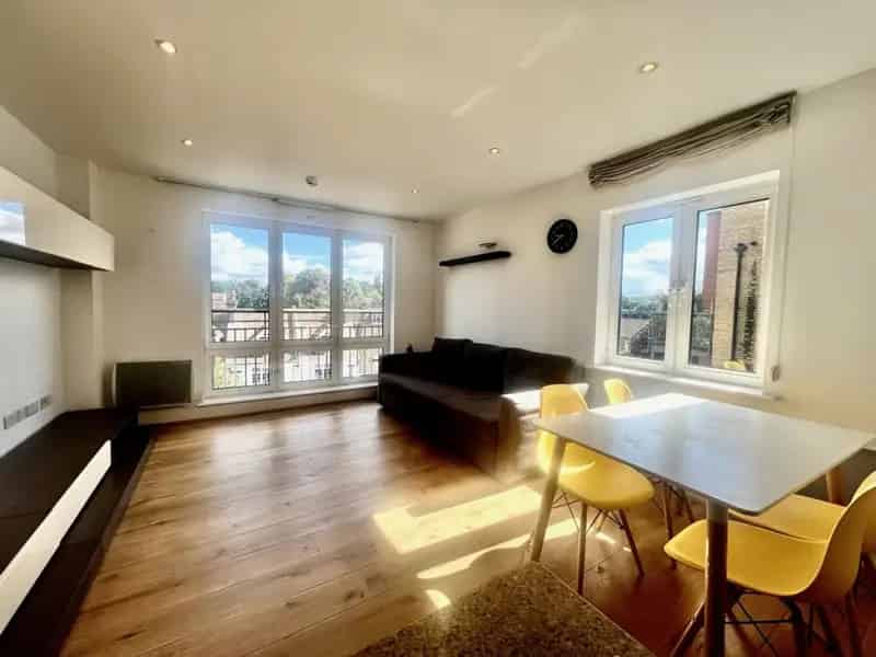 2 Bedroom Flat To Rent Available 02062025
