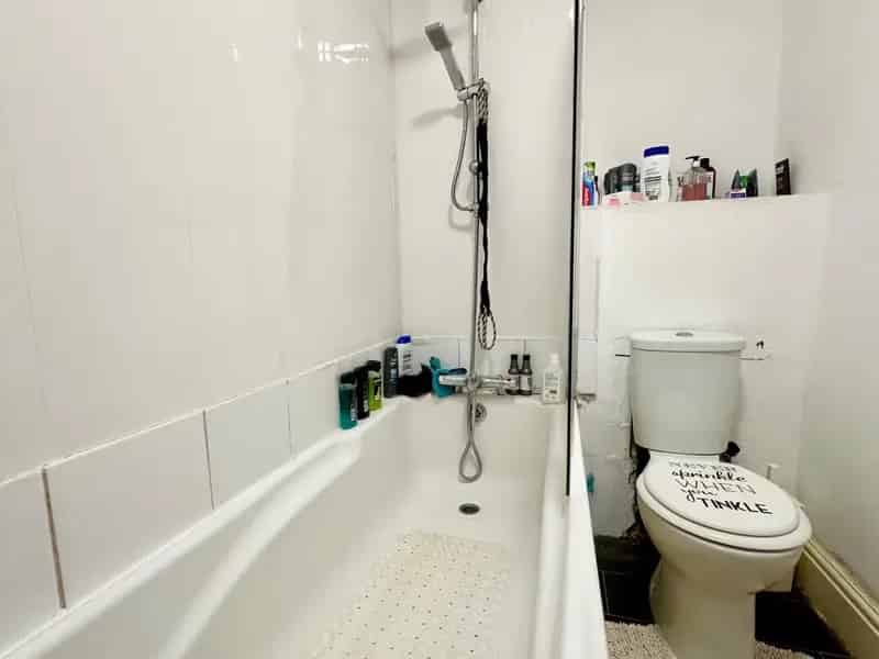 2 bedroom House
 For Sale