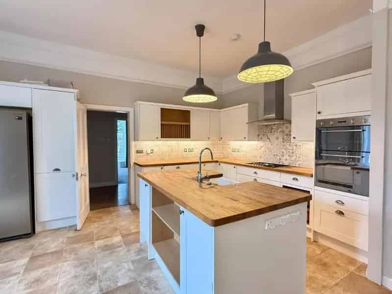 5 Bed Grade II Listed House For Sale