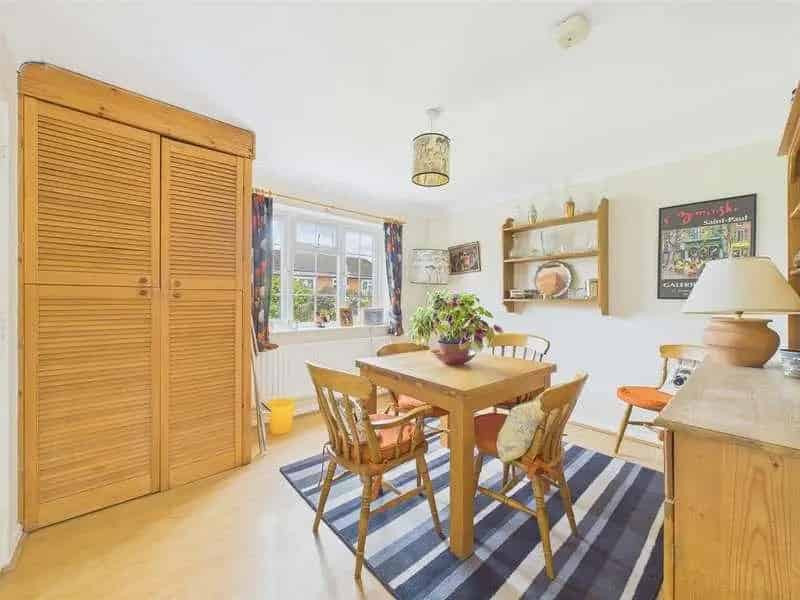 4 Bed Detached House For Sale