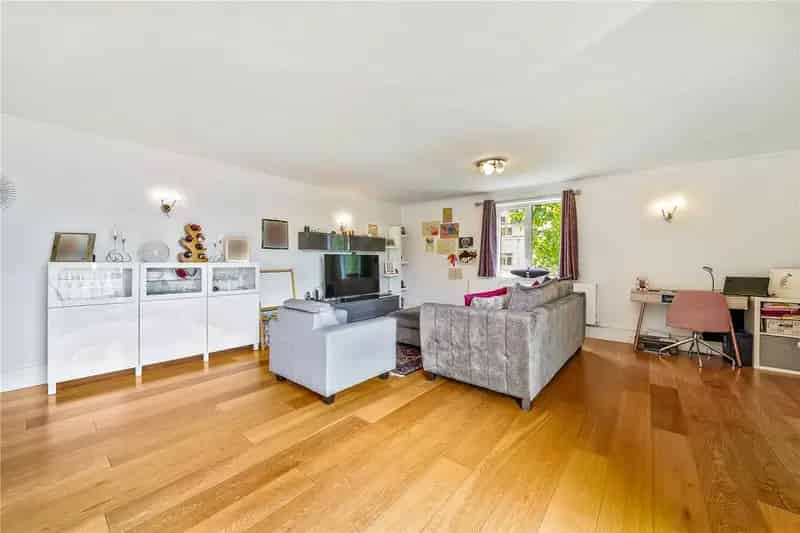 2 Bedroom Apartment Highgate London