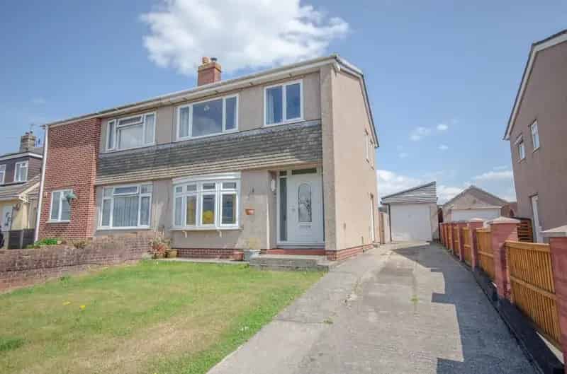 3 Bedroom Semi-Detached House for Sale