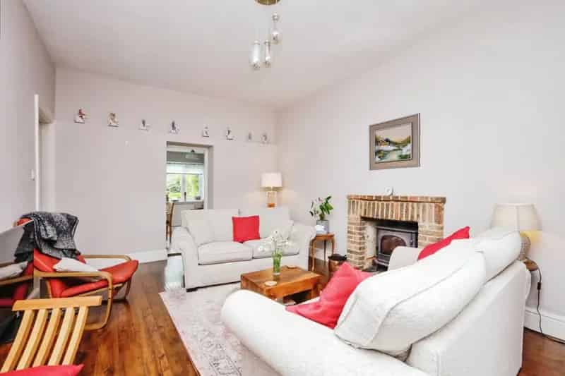 Charming 3-Bedroom Home in South Downs National Park