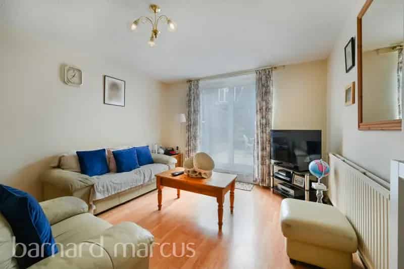 3-Bedroom House near Clapham Junction