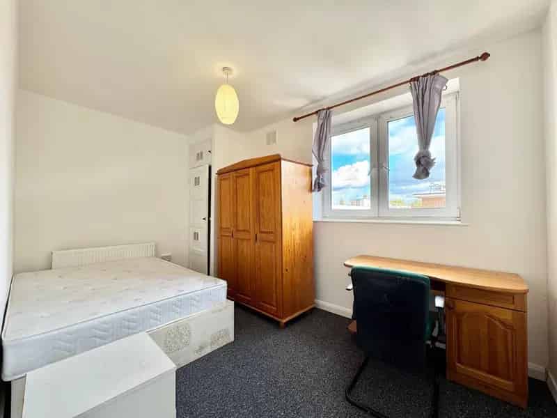 5 Bedroom House Share House to Rent